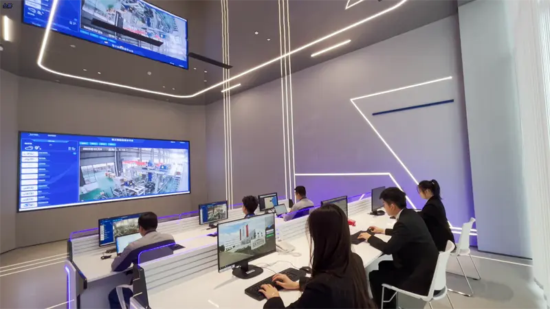 QGM Machinery: 40년 이상 본업을 심도있게 육성하여 혁신의 최전선에 서서 국제적인 시각으로 세계적으로 확장하고 있습니다.