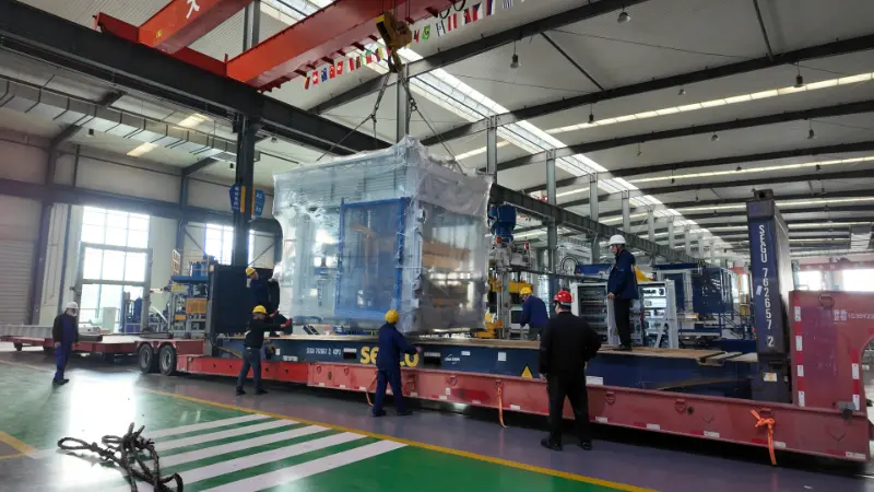 QuanGong 지능형 벽돌 제조 기계는 새로운 해외 여행을 시작하여 글로벌 인프라의 친환경 업그레이드에 기여합니다.